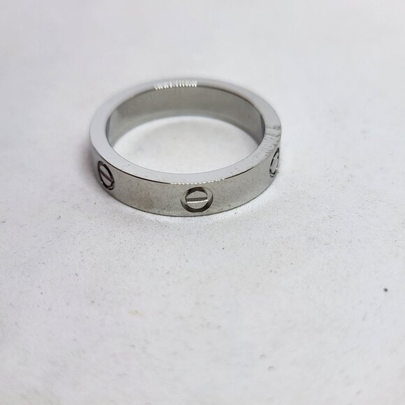 Love Ring Silver Tone Fashion Jewelry Size 8 - Picture 2 of 5